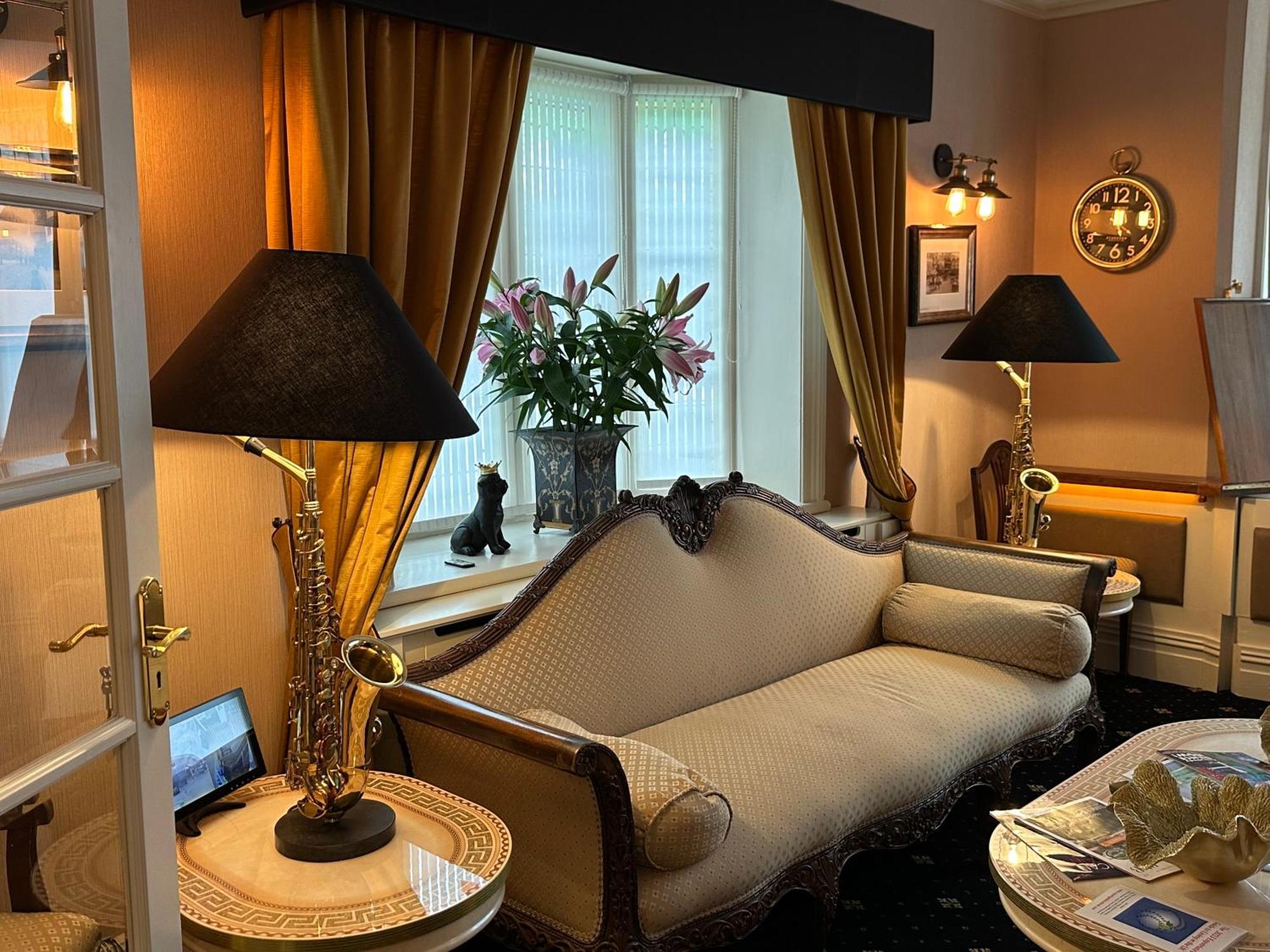 切斯特之家旅馆住宿加早餐旅馆 外观 照片 The interior of the hotel